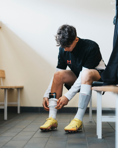 Monolit Shin Guards - Footballgadgets.shop